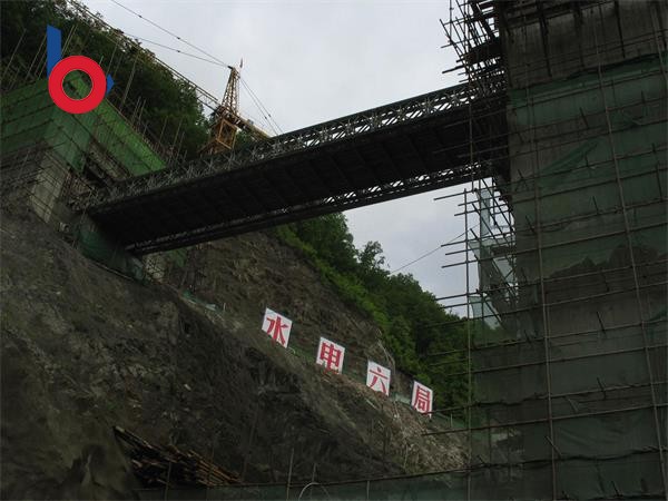 吉林省通化市中國水電六局，高空橋321（100）型30米雙排單層加強型